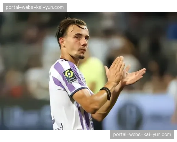 图卢兹主帅赛前发布会称，将针对里昂的高位逼抢做出特殊布置